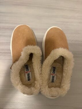 MINNETONKA Tan Suede Faux Fur Lined Slip-On Shoes